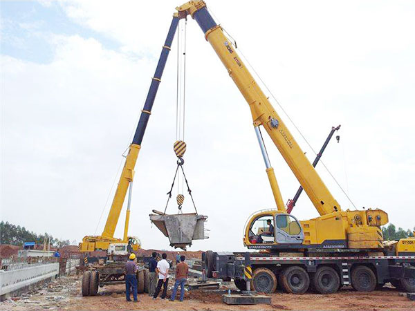 如何購買一臺好的隨車吊？購買隨車吊注意事項