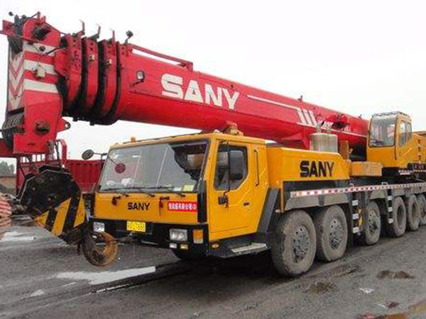 冬季隨車吊應該怎樣保養和操作注意事項？