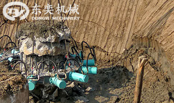 圓形混凝土破樁器破拆樁頭施工現(xiàn)場(chǎng) 液壓
